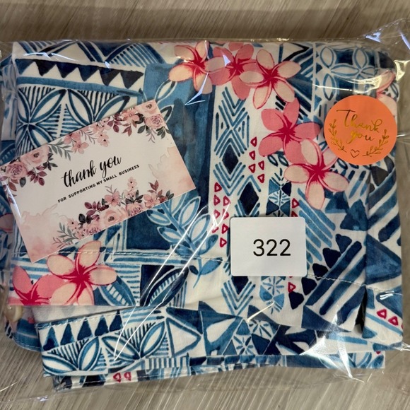 Tommy Bahama Womens Size 4 Blue Pink Geometric Floral Tribal Print Cotton Shorts - Picture 10 of 11